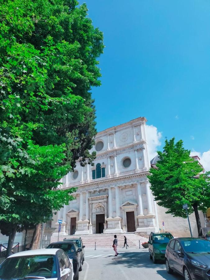 La Casa In Centro A L'Aquila Apartment Exterior photo